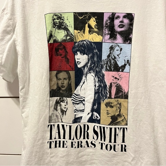 Taylor Swift The Era’s Tour White T Shirt - Picture 4 of 5